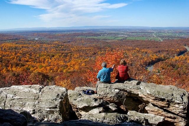 shenandoah valley bear den 640px lr-STOCK-min