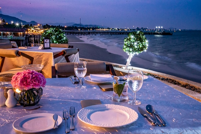 Hilton Hua Hin Resort - Beachside Dining