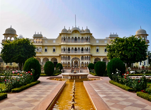 Nahargarh Palace Hotel fountains