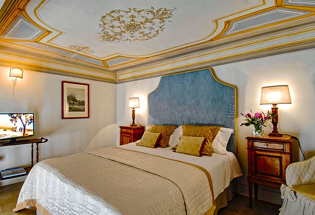 Palazzo Sant’Angelo guest room