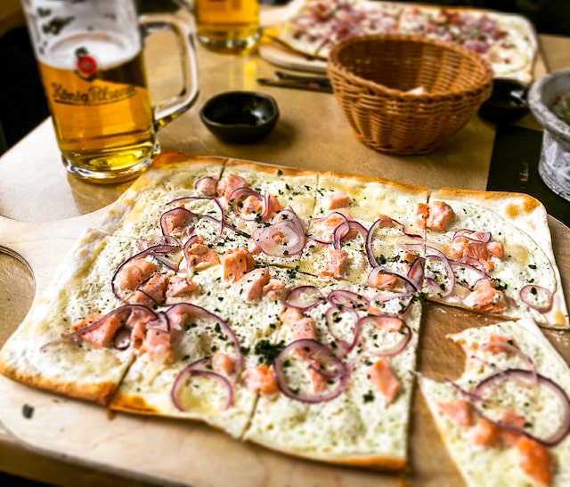 German pizza - Flammkuchen n beer