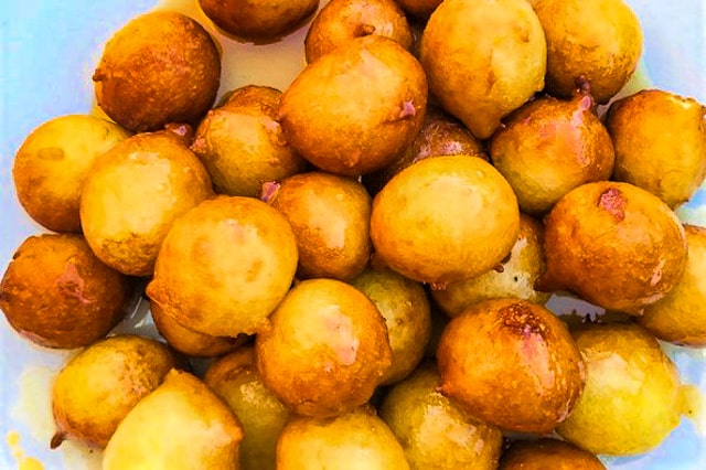 Luqaimat - deep-fried balls of pastry